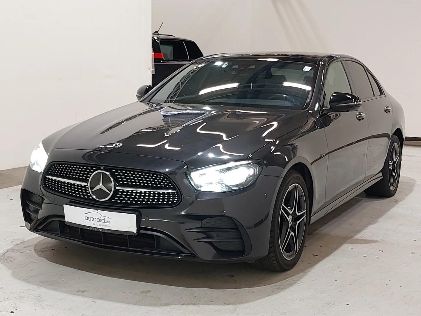 Mercedes-Benz E 300 de 9G-TRONIC AMG Line