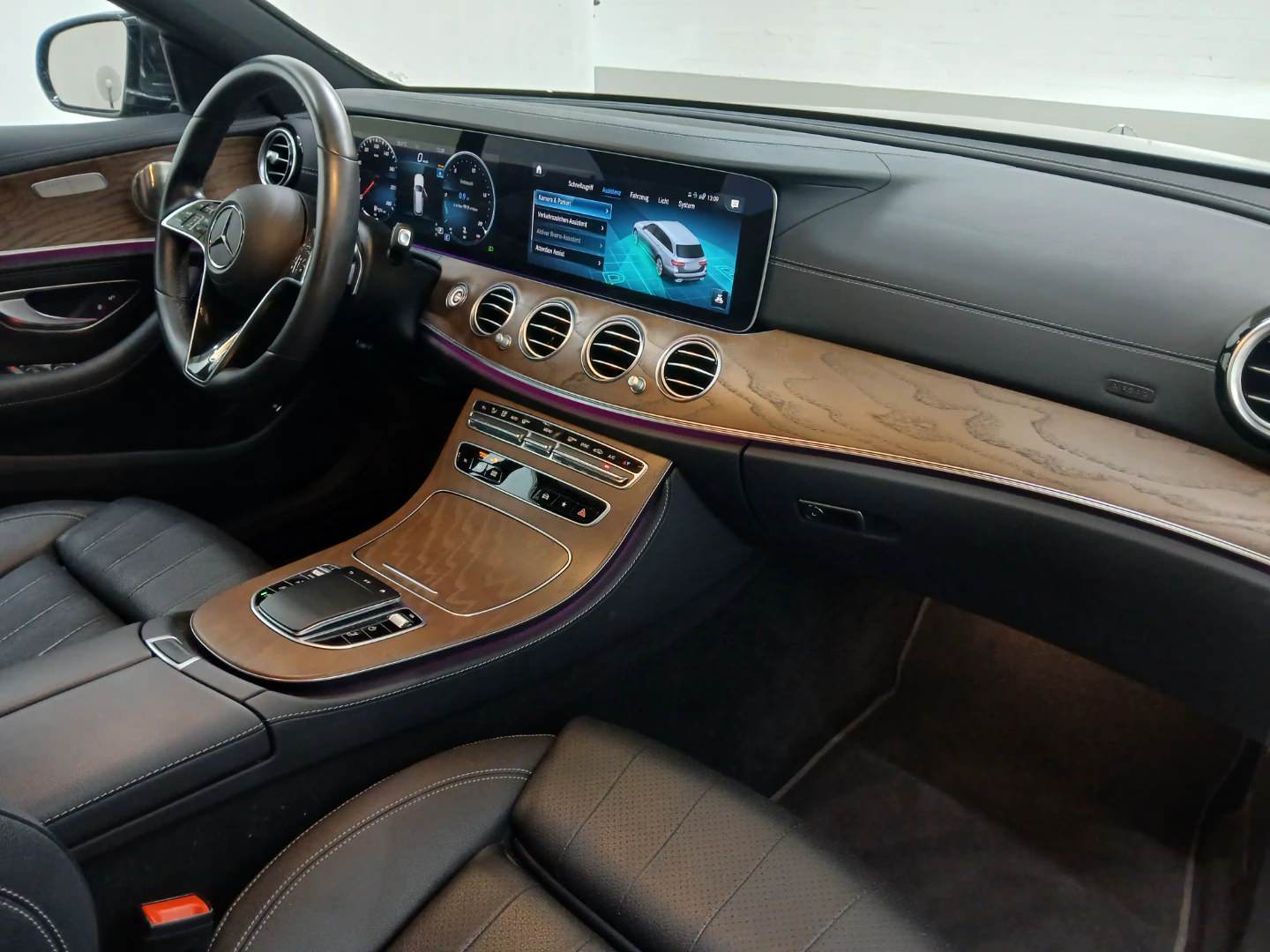 Mercedes-Benz E 400 d T 4MATIC Automatik Exclusive photo