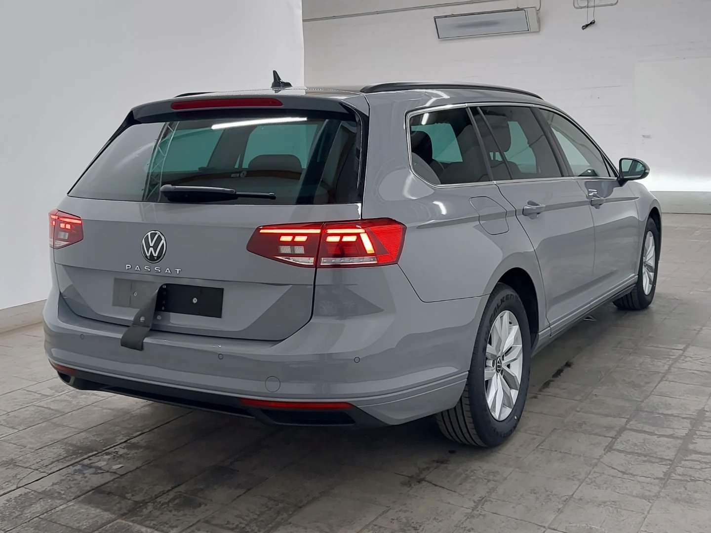 VW Passat Variant 2,0 TDI DSG Business photo