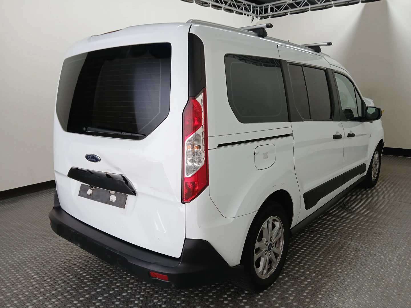 Ford Grand Tourneo Connect 1,5 TDCI EcoBlue photo