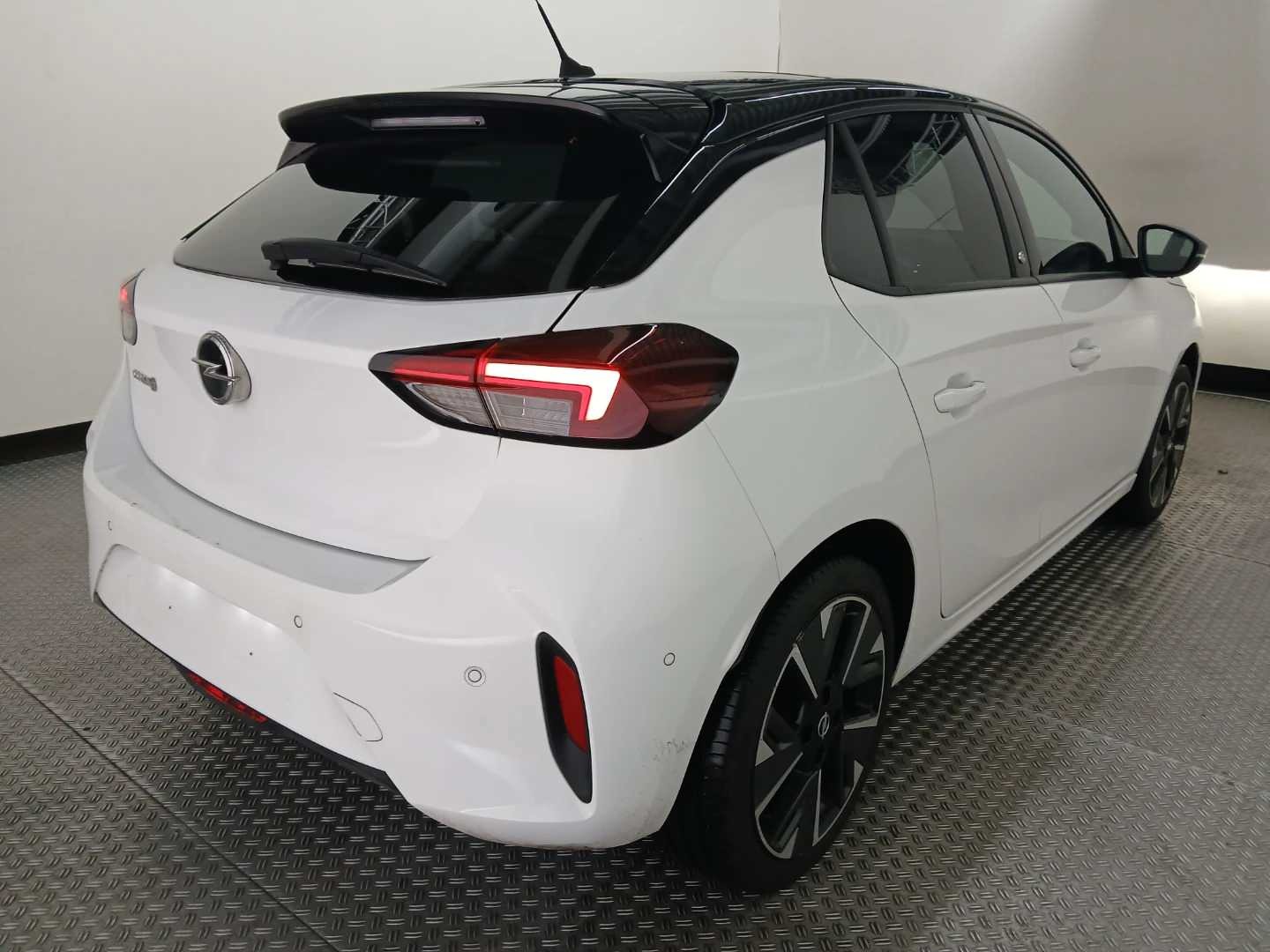 Opel Corsa e GS Line photo
