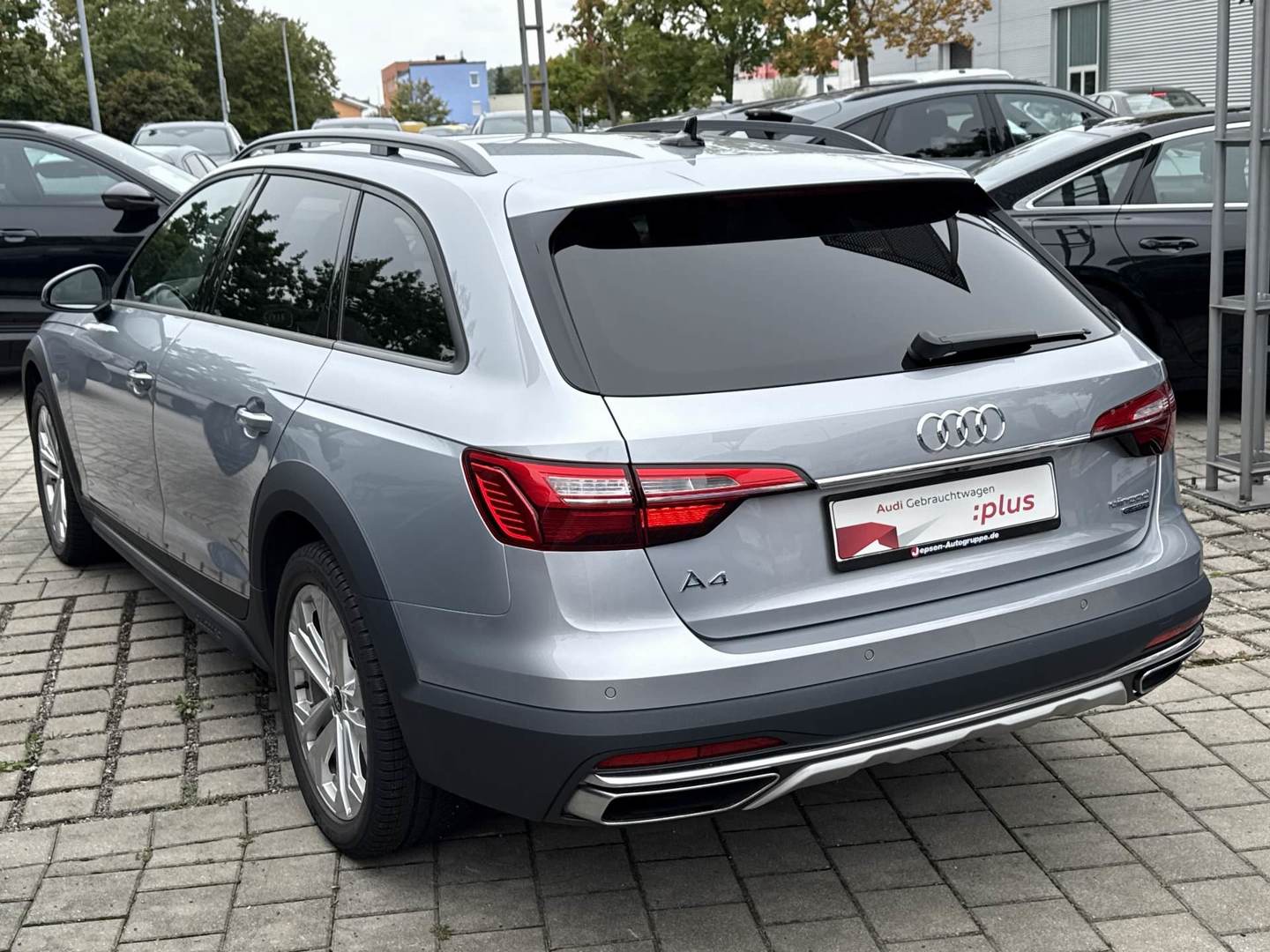 Audi A4 allroad 40 TDI quattro S-tronic photo