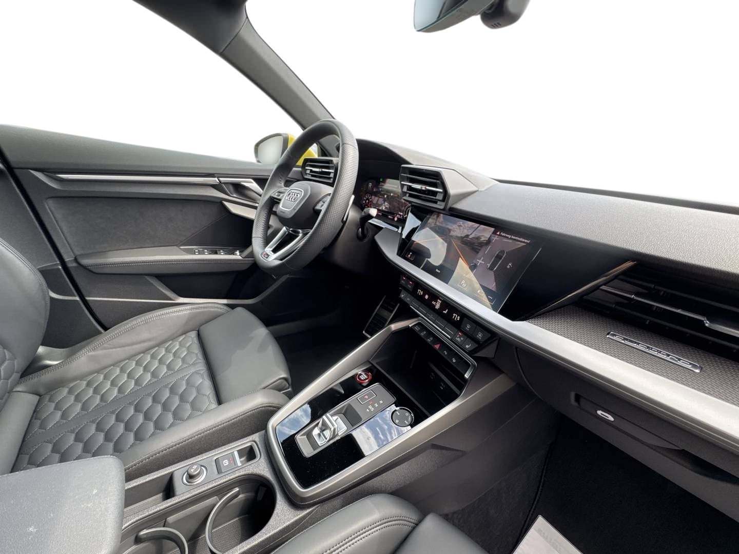 Audi RS3 Sportback 2.5 TFSI quattro S-tronic photo