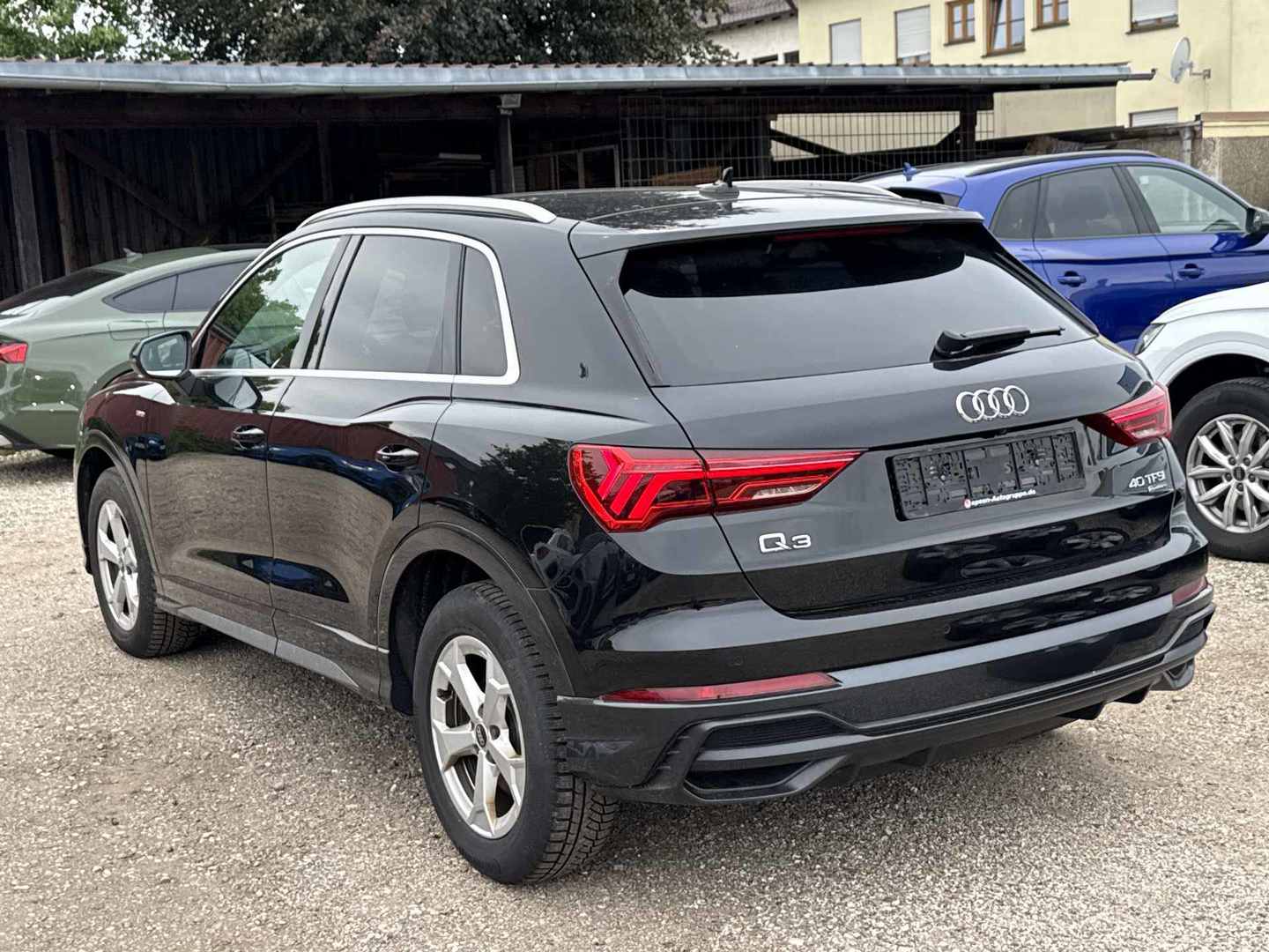 Audi Q3 S line 40 TFSI quattro S-tronic photo