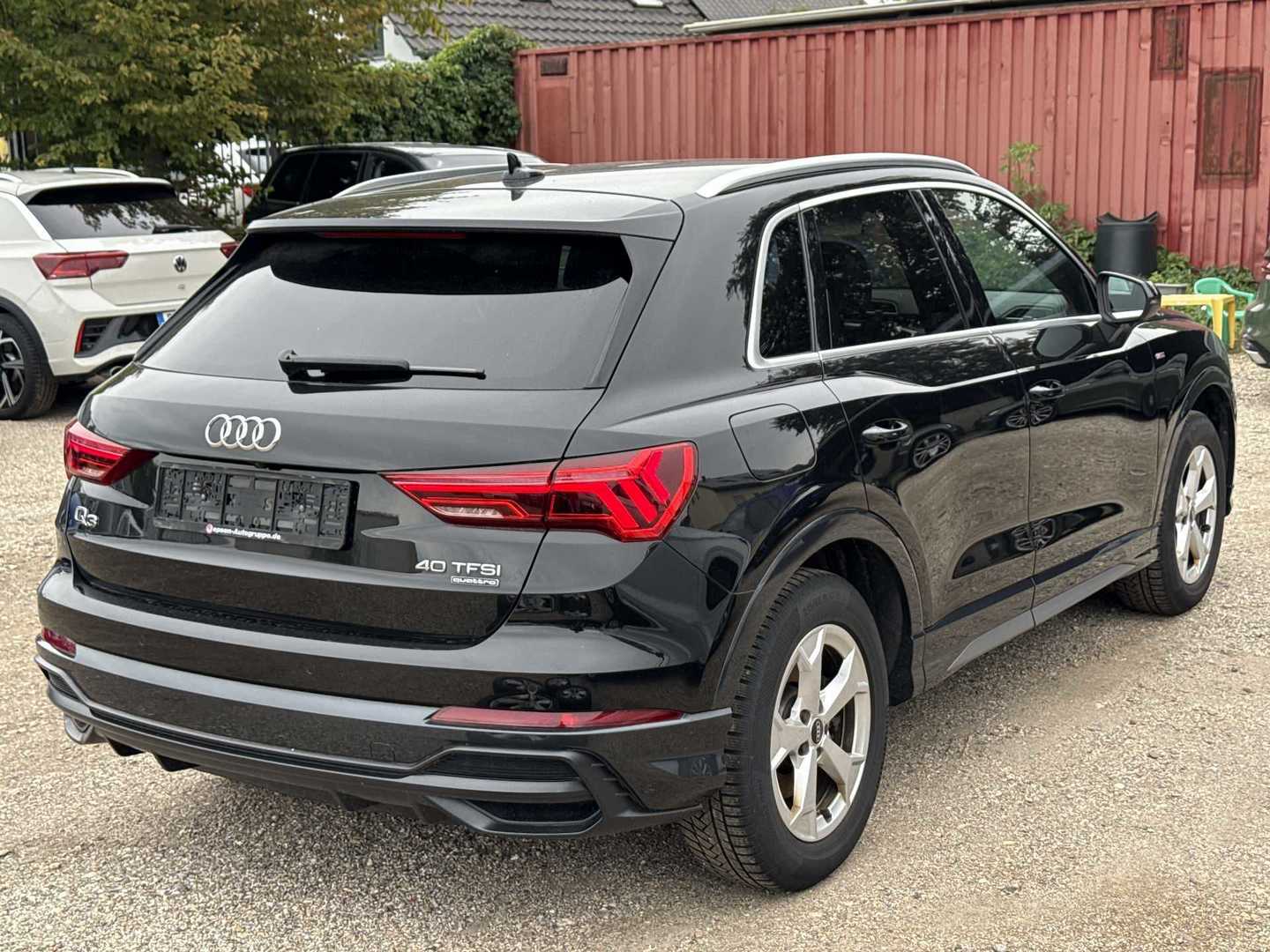 Audi Q3 S line 40 TFSI quattro S-tronic photo