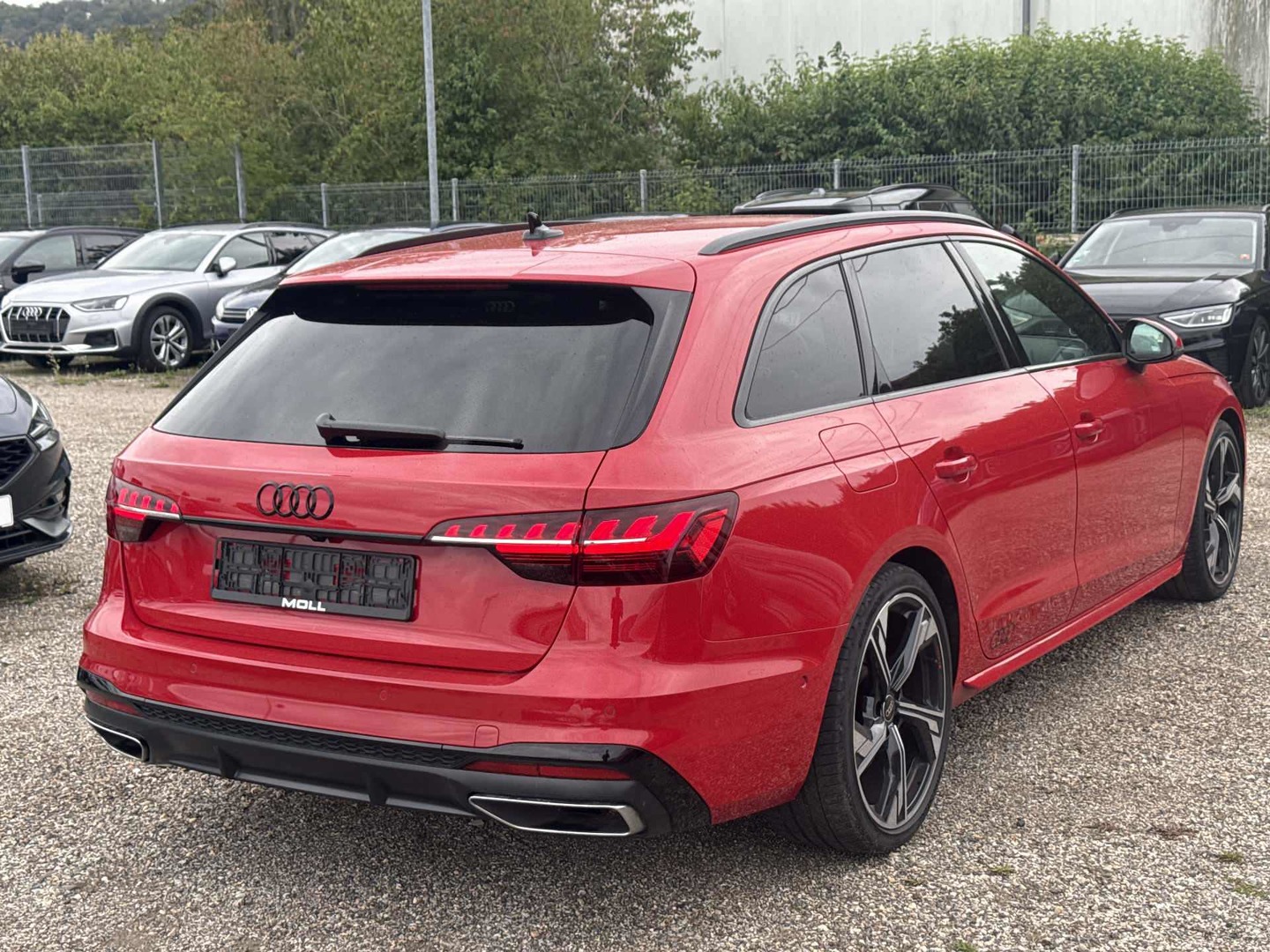 Audi A4 Avant S line 40 TFSI S-tronic photo