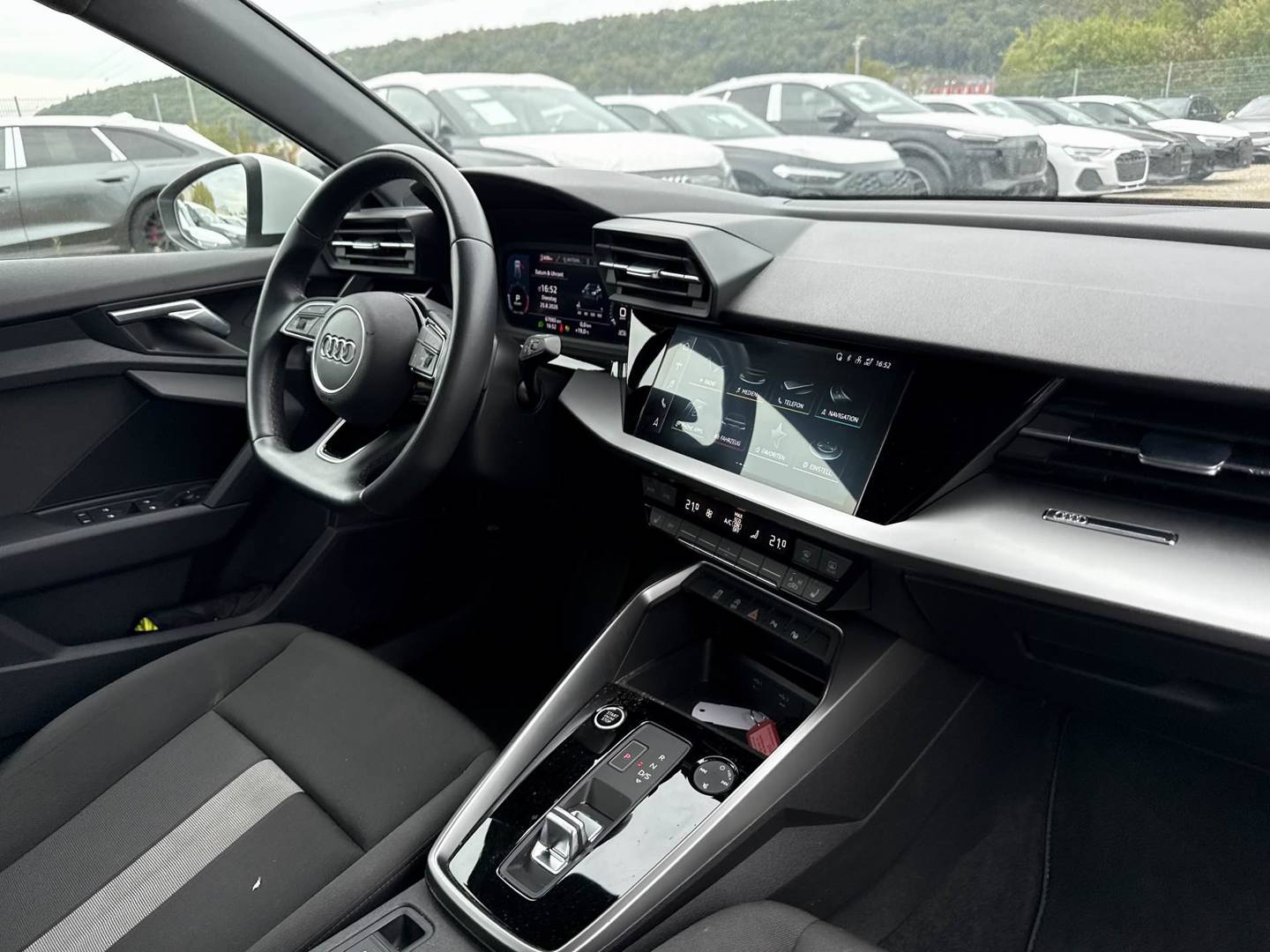 Audi A3 Sportback S line 35 TDI S-tronic photo