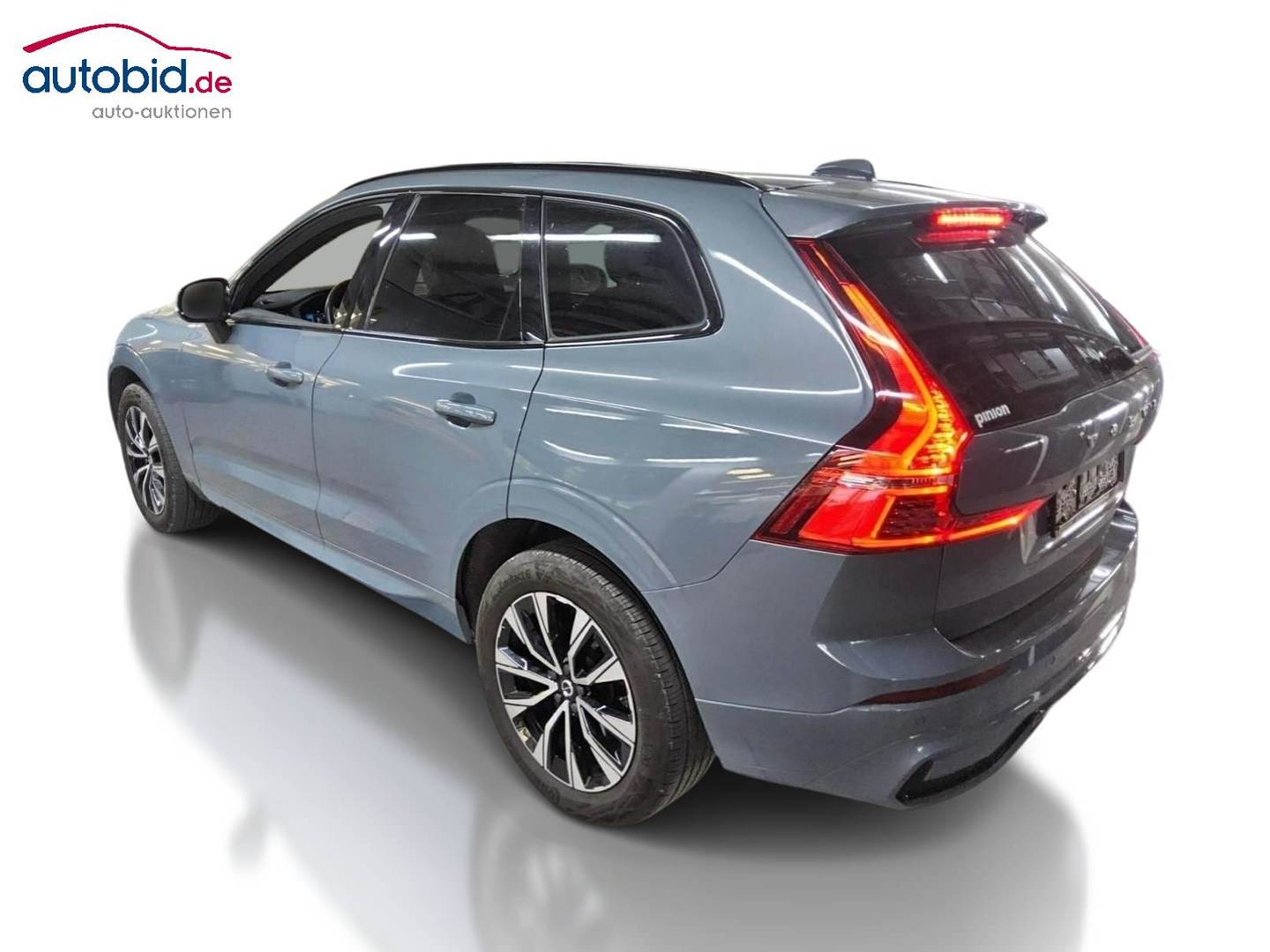 Volvo XC60 B4 D AWD Geartronic Plus Dark photo