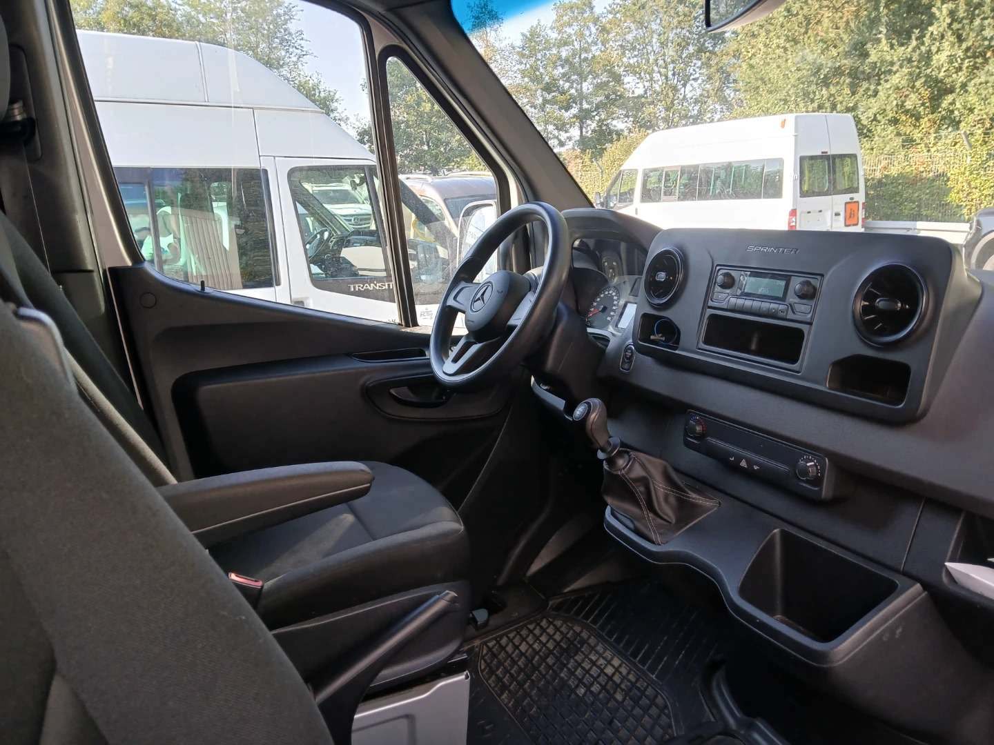 Mercedes-Benz Sprinter Hochraum-Kasten 311 CDI photo