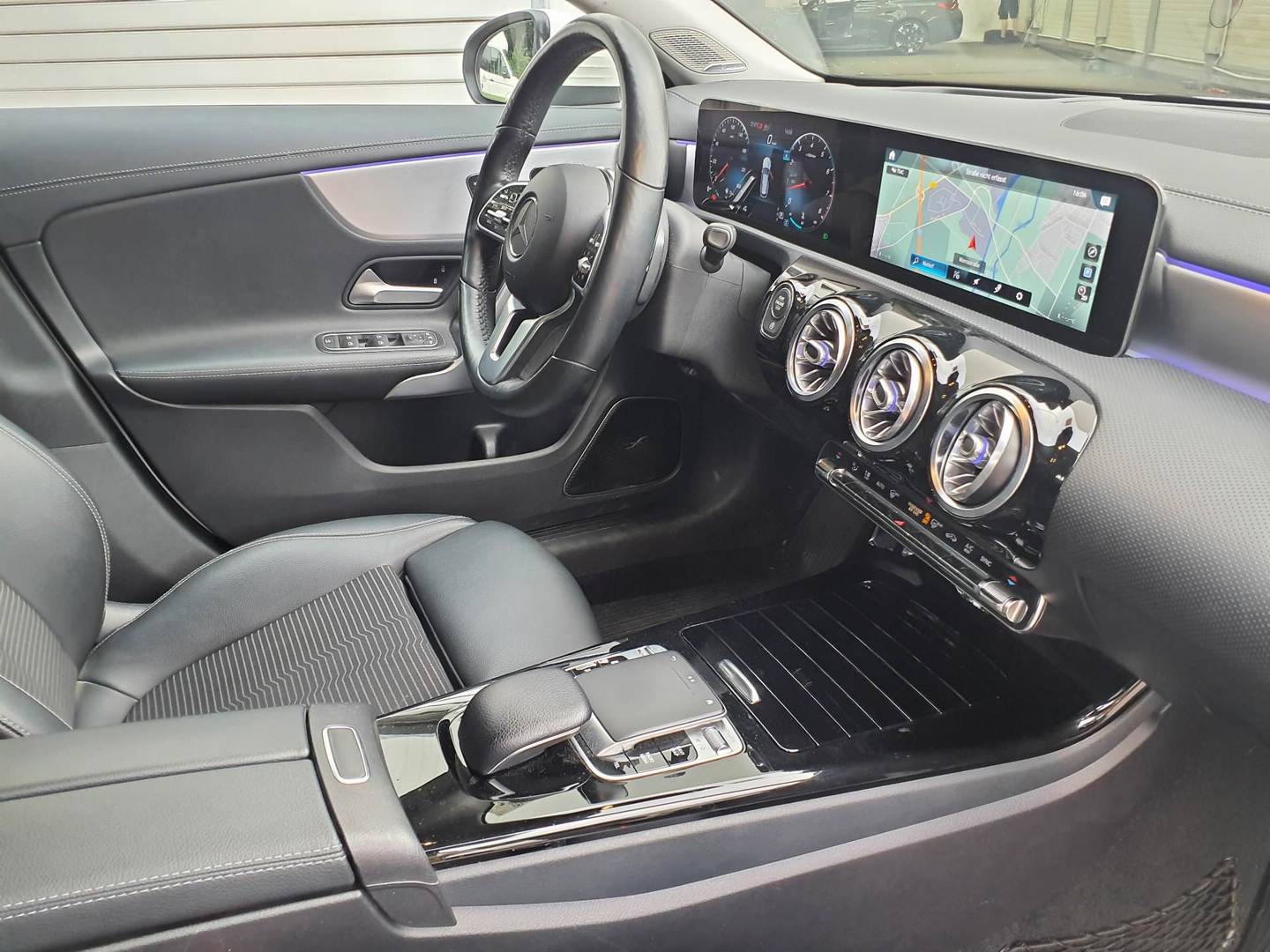 Mercedes-Benz CLA 250 Shooting Brake 7G-DCT Progressive photo