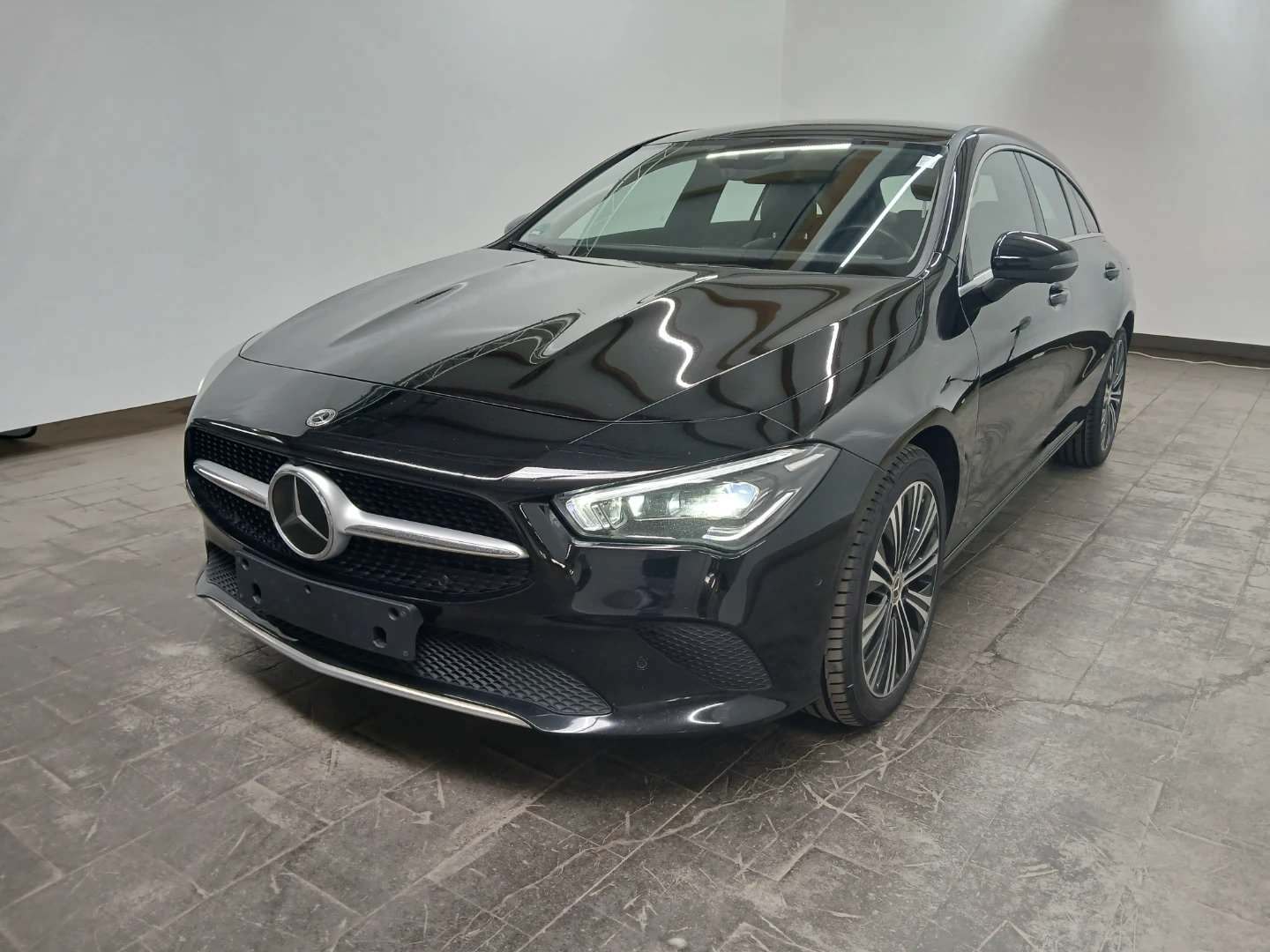 Mercedes-Benz CLA 200 d Shooting Brake 4MATIC Progressive