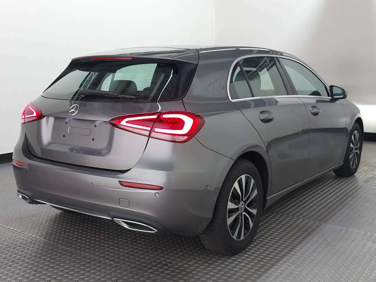 Mercedes-Benz A 200 Progressive photo