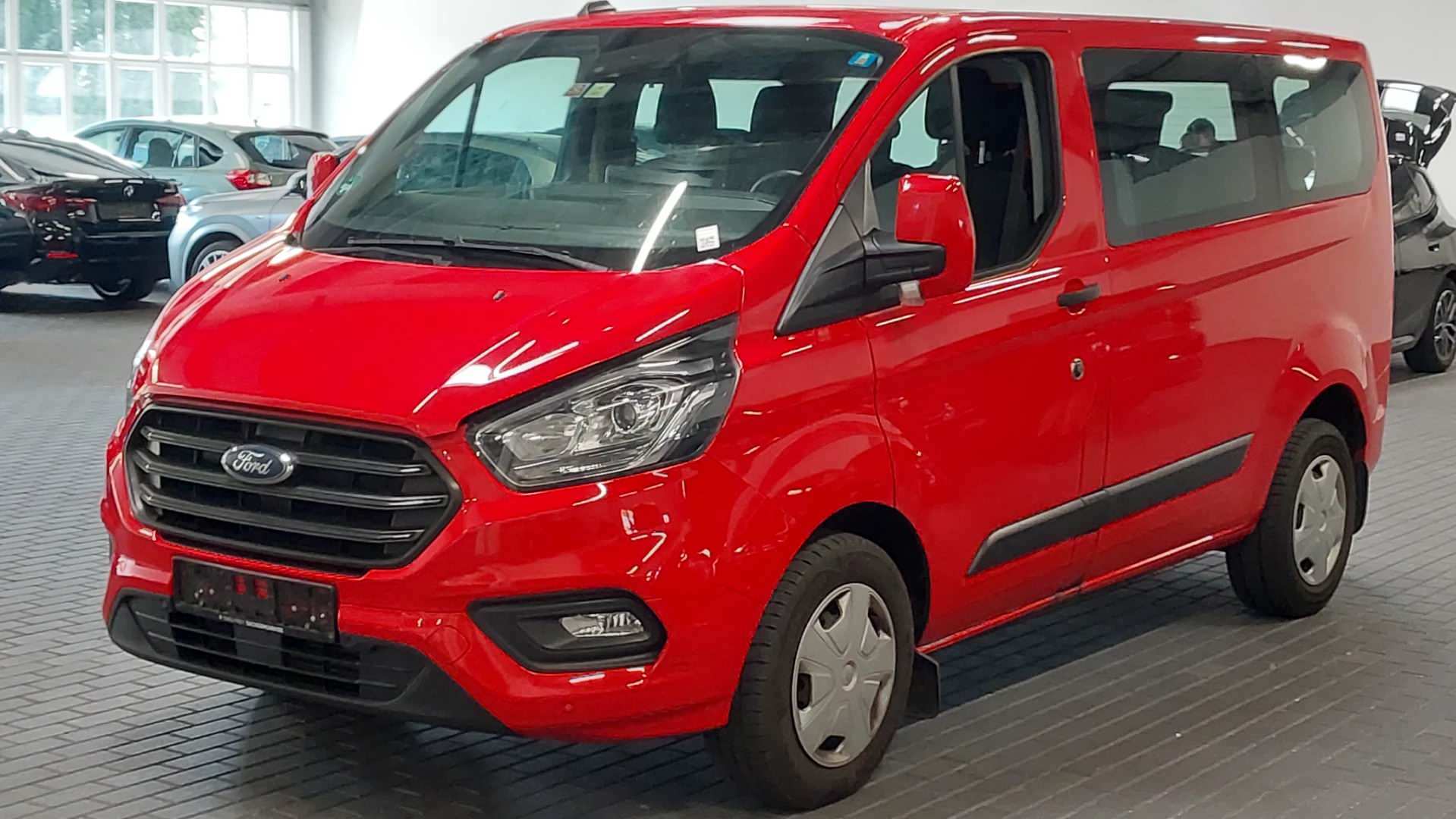Ford Tourneo Custom Kombi 320 L1 2,0 TDCI Trend