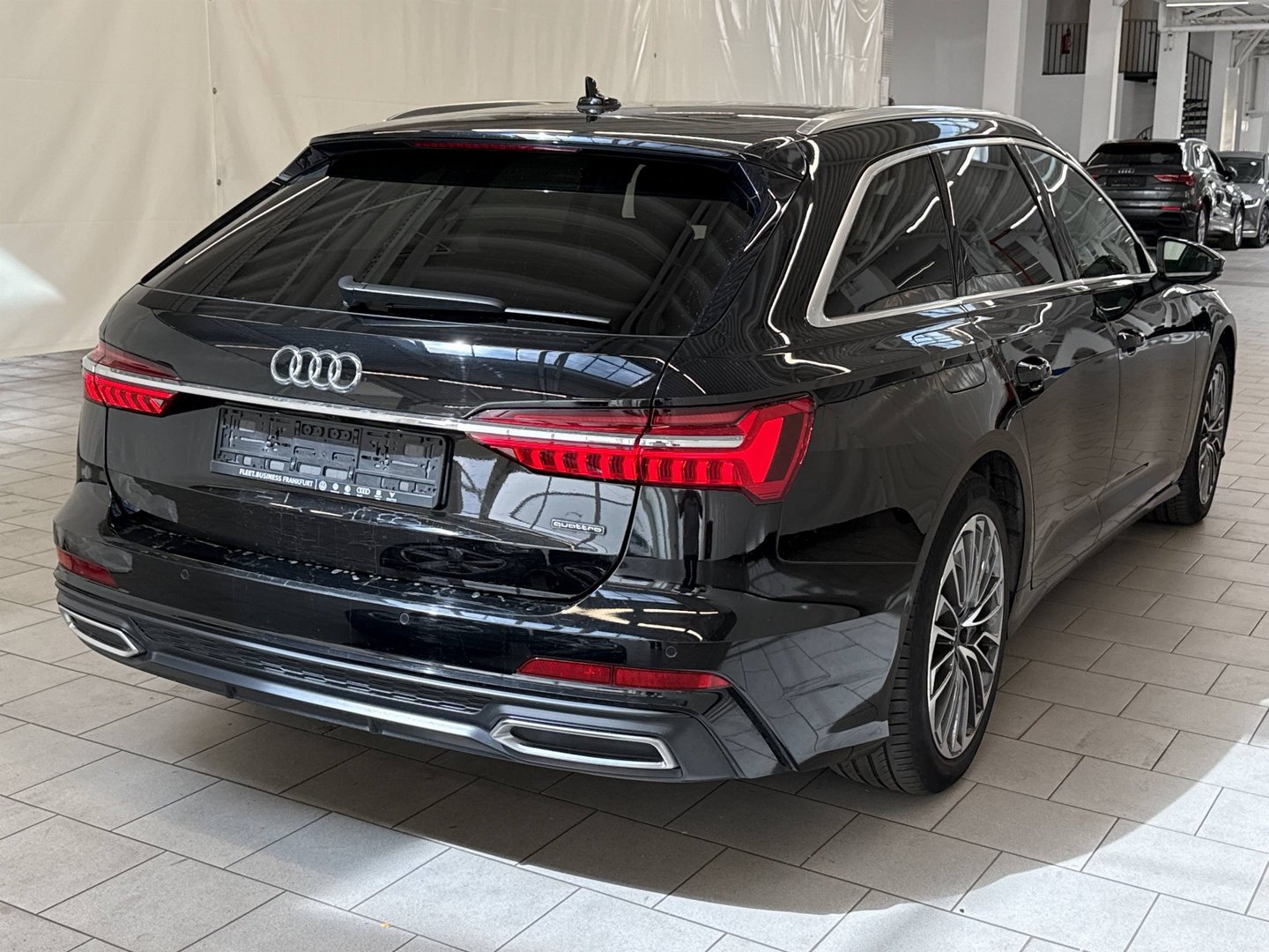 Audi A6 Avant 55 TFSIe quattro S-tronic S-line photo