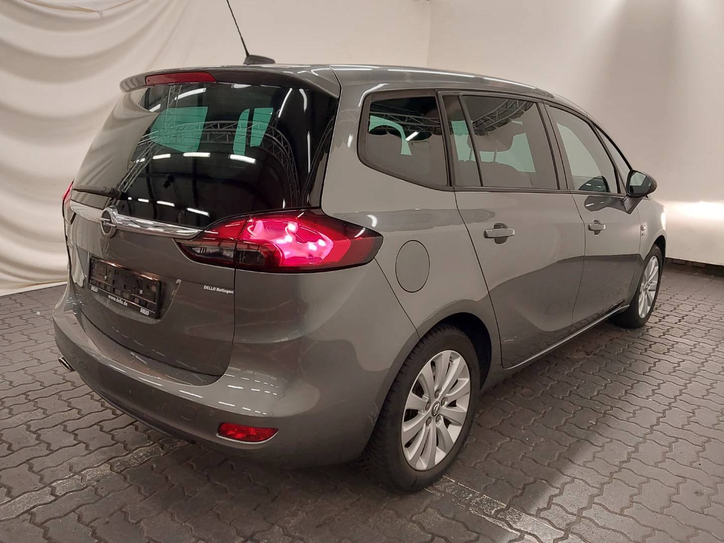 Opel Zafira 1,6 SIDI Turbo Automatik Active photo