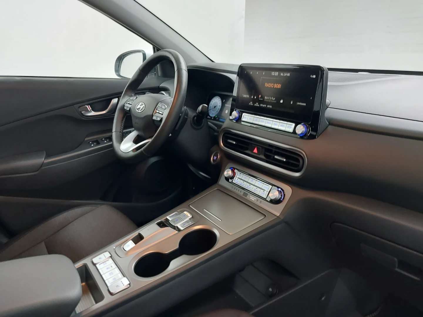 Hyundai Kona electric photo