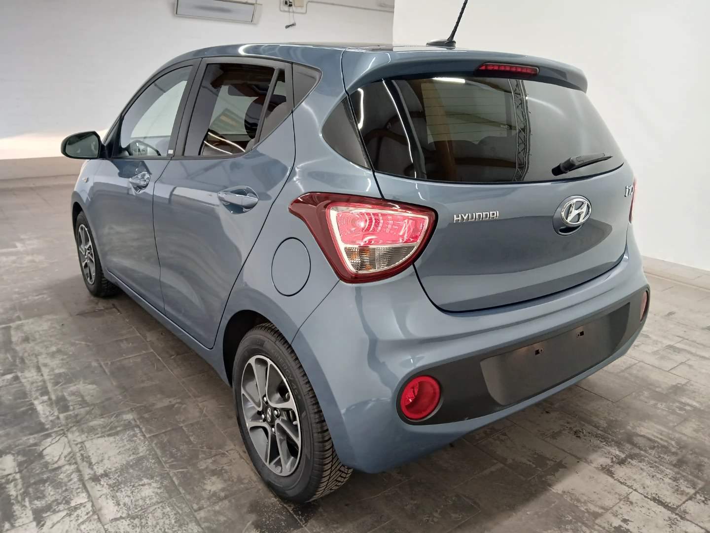 Hyundai i10 1,2 YES! photo