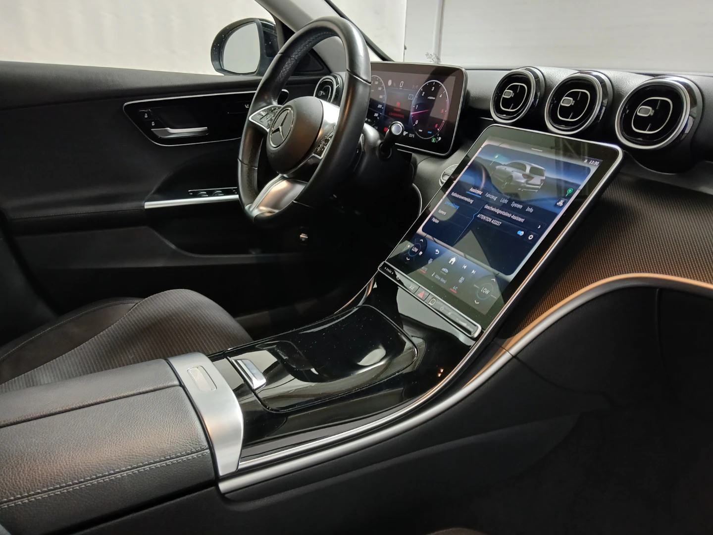 Mercedes-Benz C 200 d T 9G-TRONIC Avantgarde photo
