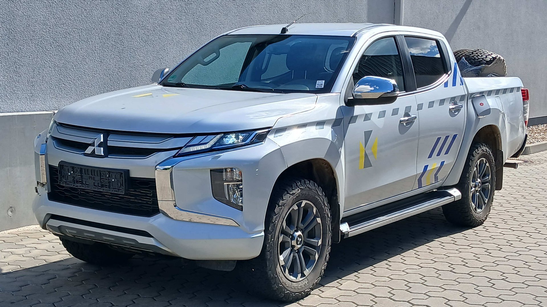 Mitsubishi L200 DoKa 2,0 DI-D 4WD Select