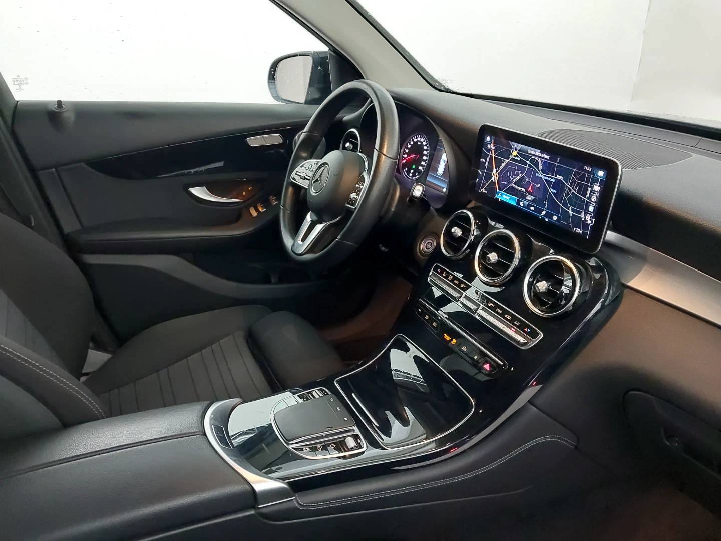 Mercedes-Benz GLC 220 d 4MATIC 9G-TRONIC photo