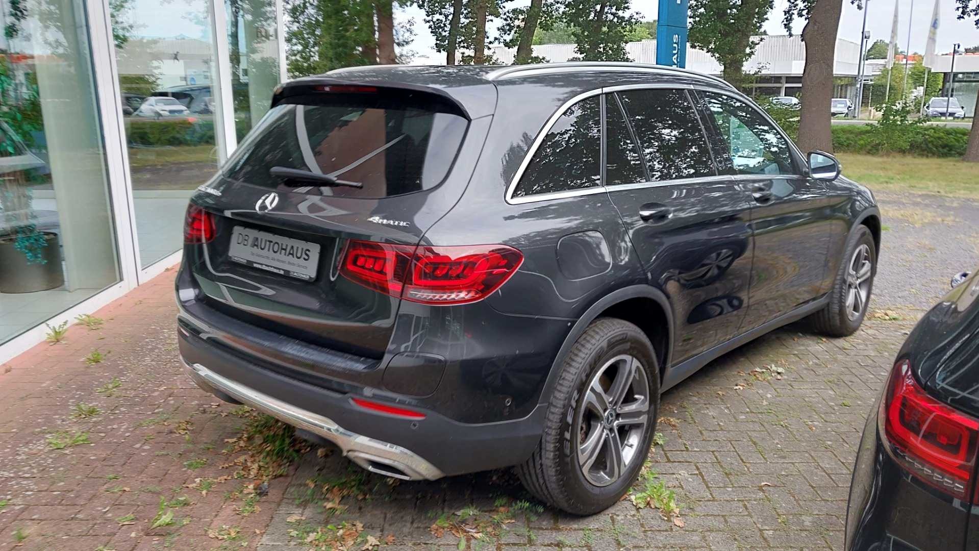 Mercedes-Benz GLC 300 de 4MATIC Automatik photo
