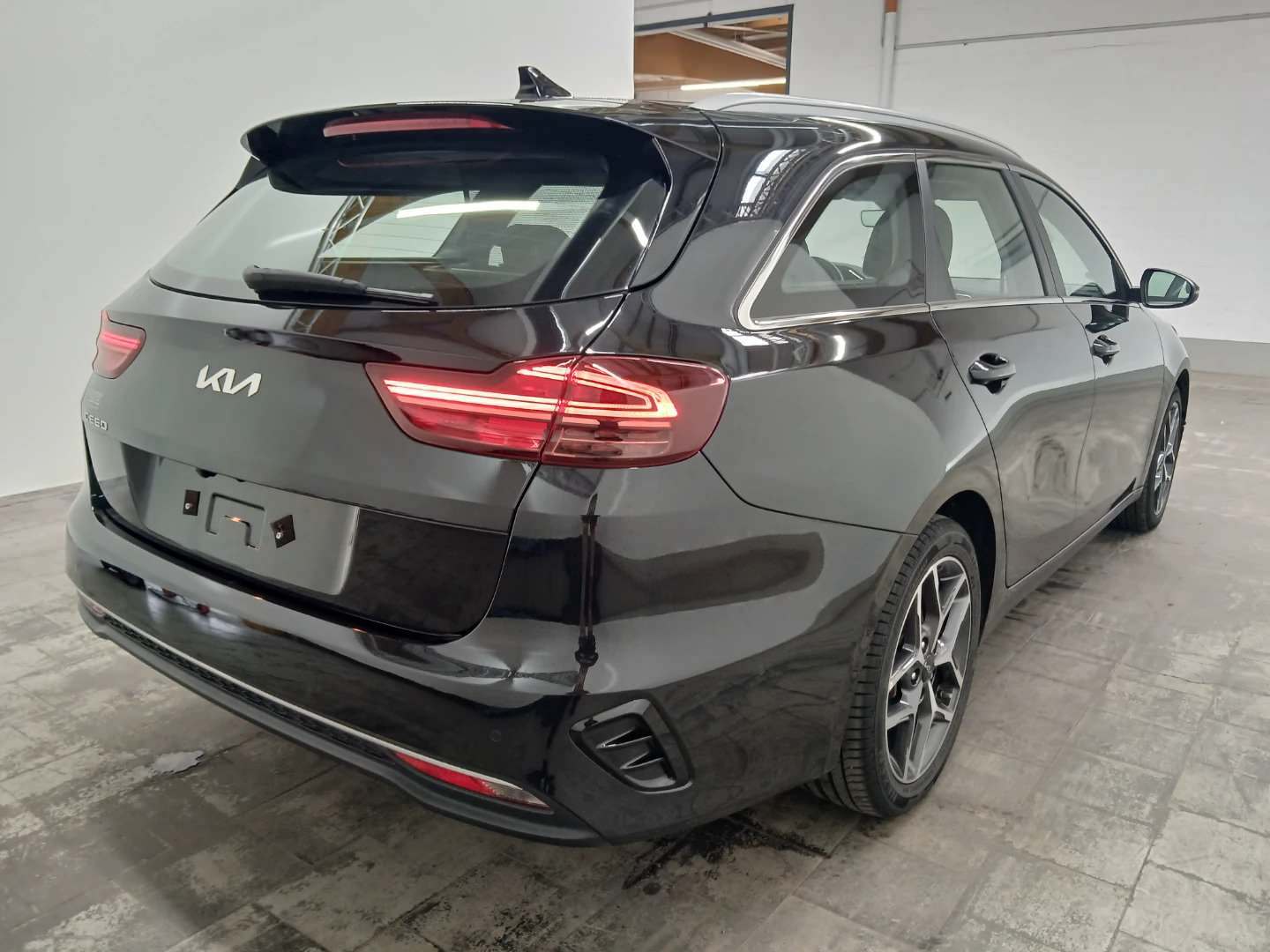 Kia Ceed Sportswagon 1,5 T-GDI Spirit photo