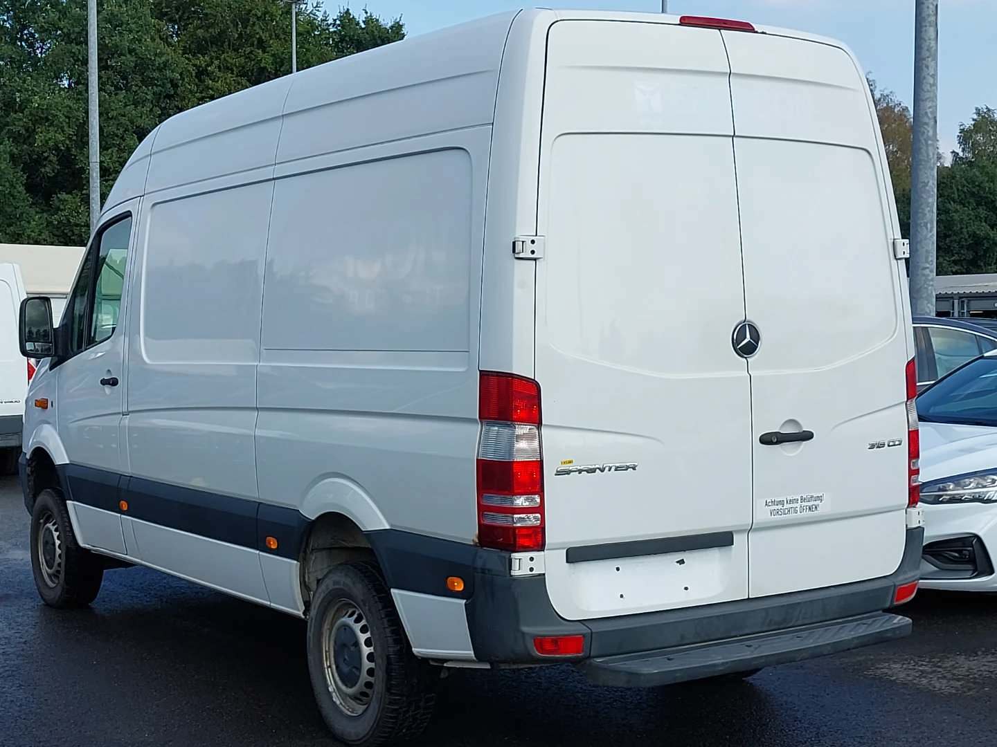 Mercedes-Benz Sprinter Hochraum-Kasten 316 CDI 4MATIC TSG photo