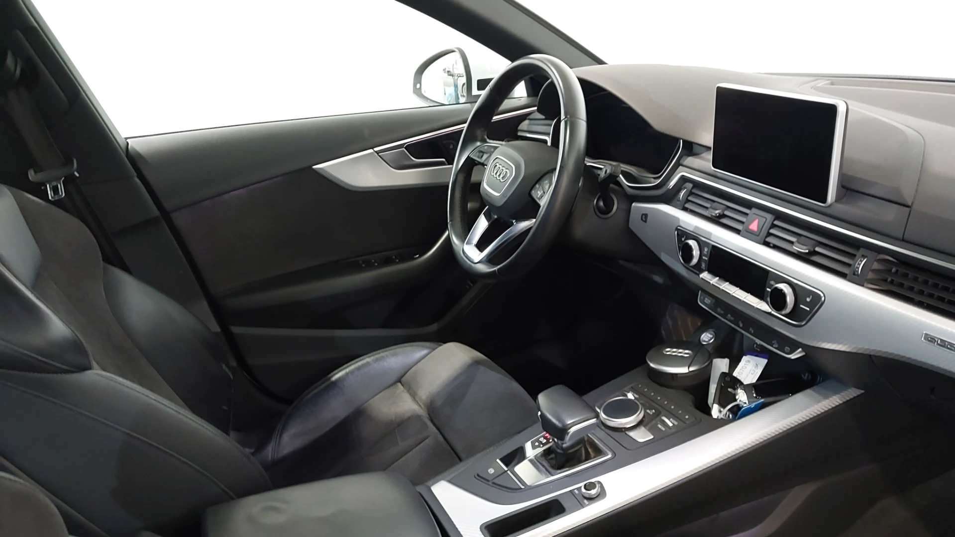 Audi A4 allroad 2,0 TDI quattro S-tronic photo