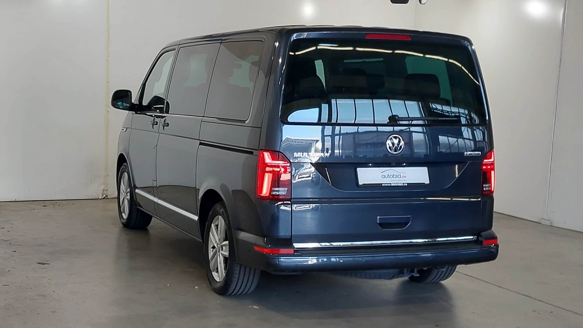 VW T6.1 Multivan 2,0 TDI 4Motion DSG Highline photo