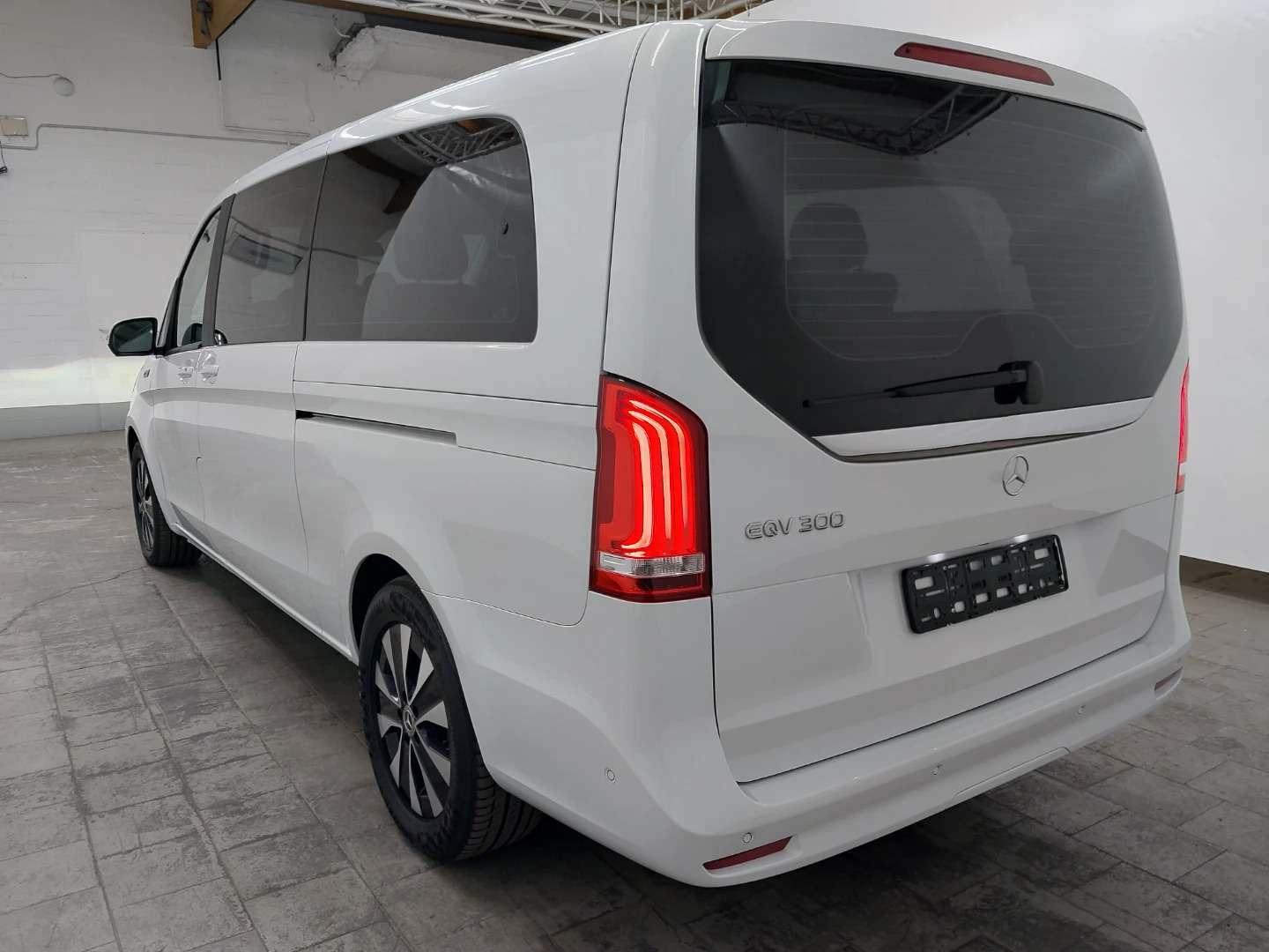 Mercedes-Benz EQV 300 extralang photo