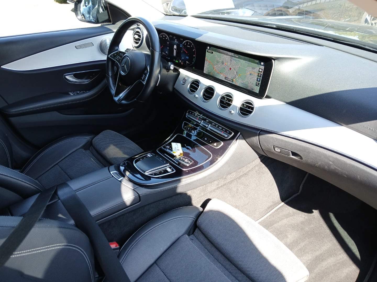 Mercedes-Benz E 300 de T 9G-TRONIC  Avantgarde photo