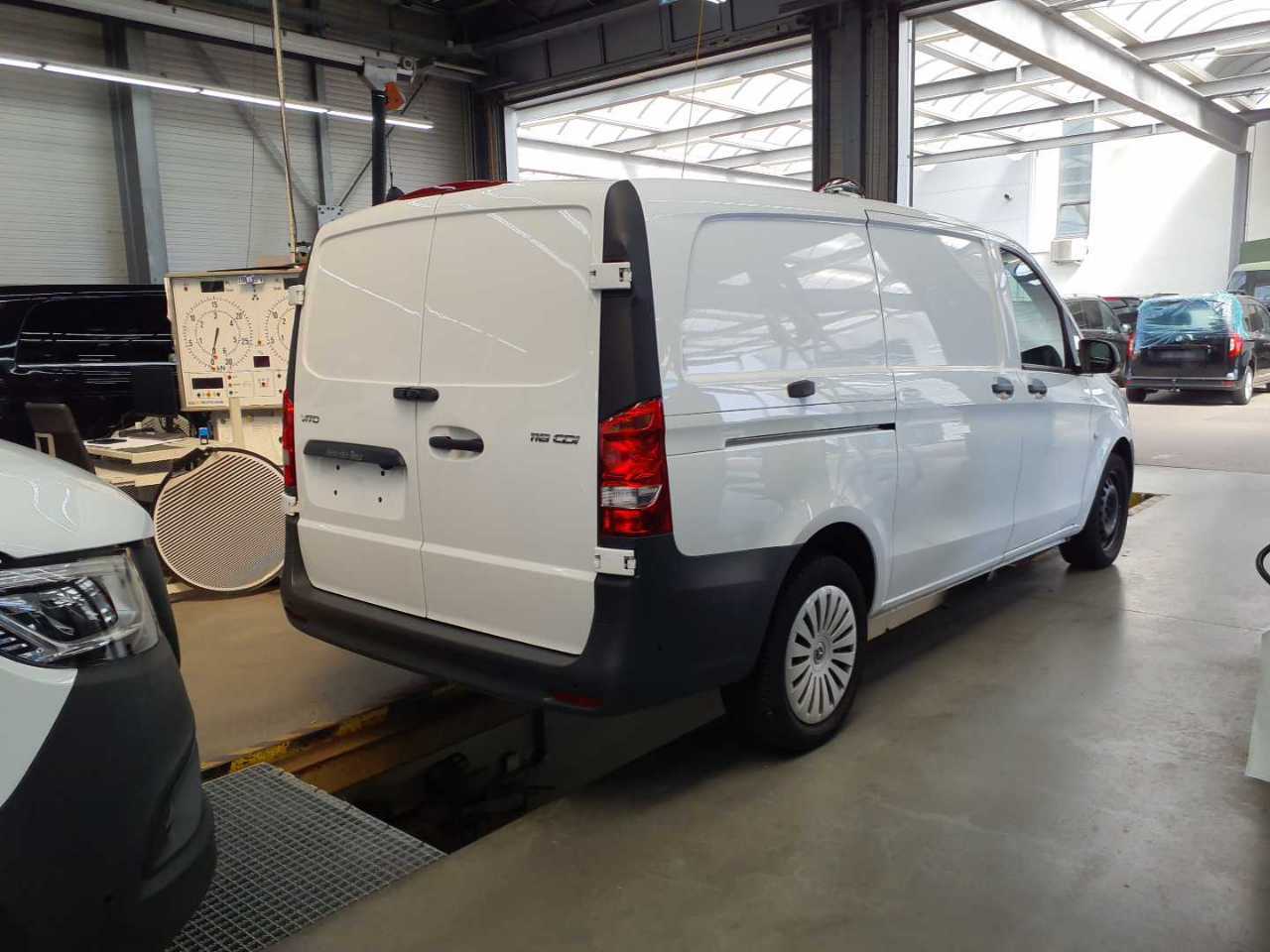 Mercedes-Benz Vito Kasten 116 CDI lang RWD Pro photo