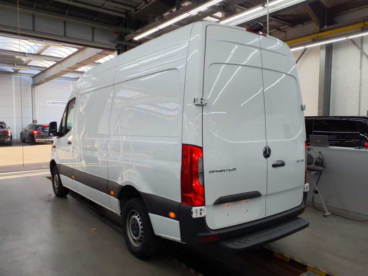 Mercedes-Benz Sprinter Hochraum-Kasten 317 CDI RWD Automatik Pro photo