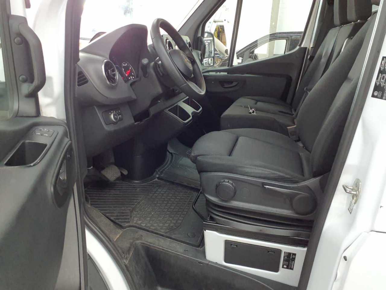 Mercedes-Benz Sprinter Hochraum-Kasten 317 CDI RWD Automatik Pro photo