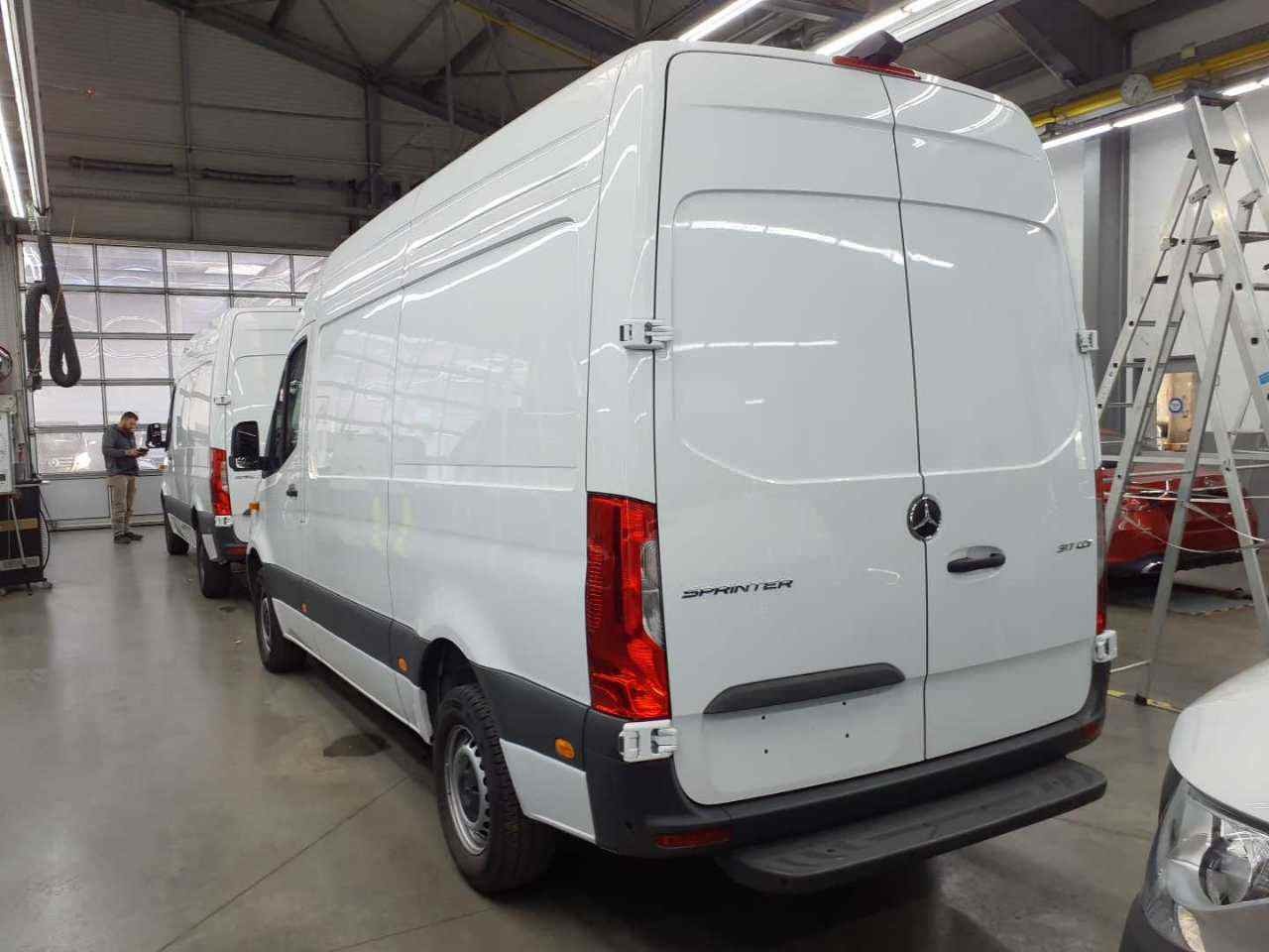 Mercedes-Benz Sprinter Hochraum-Kasten 317 CDI RWD Automatik Pro photo