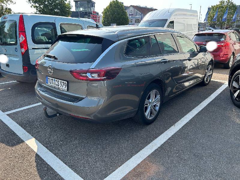 Opel Insignia Sports Tourer 2,0 CDTI Automatik Dynamic photo