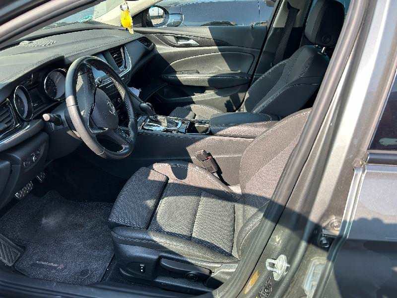 Opel Insignia Sports Tourer 2,0 CDTI Automatik Dynamic photo