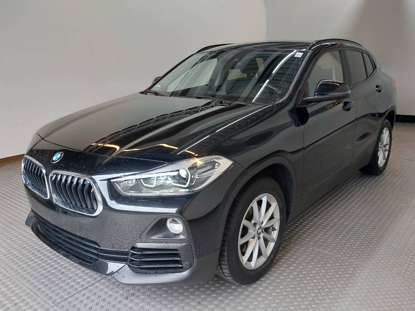 BMW X2 sDrive 18i  Advantage