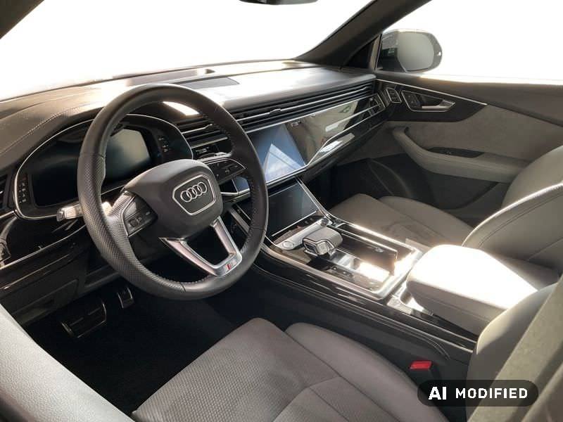 Audi Q8 50 TDI quattro photo