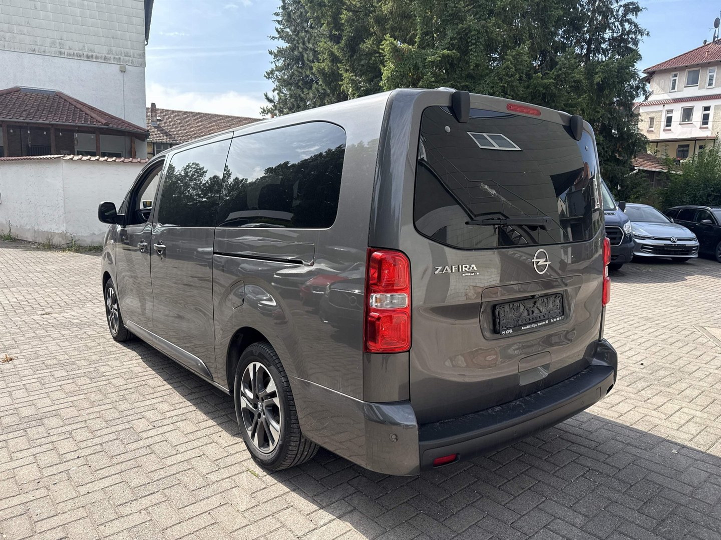 Opel Zafira Life Tourer 2,0 CDTI Automatik Innovation photo