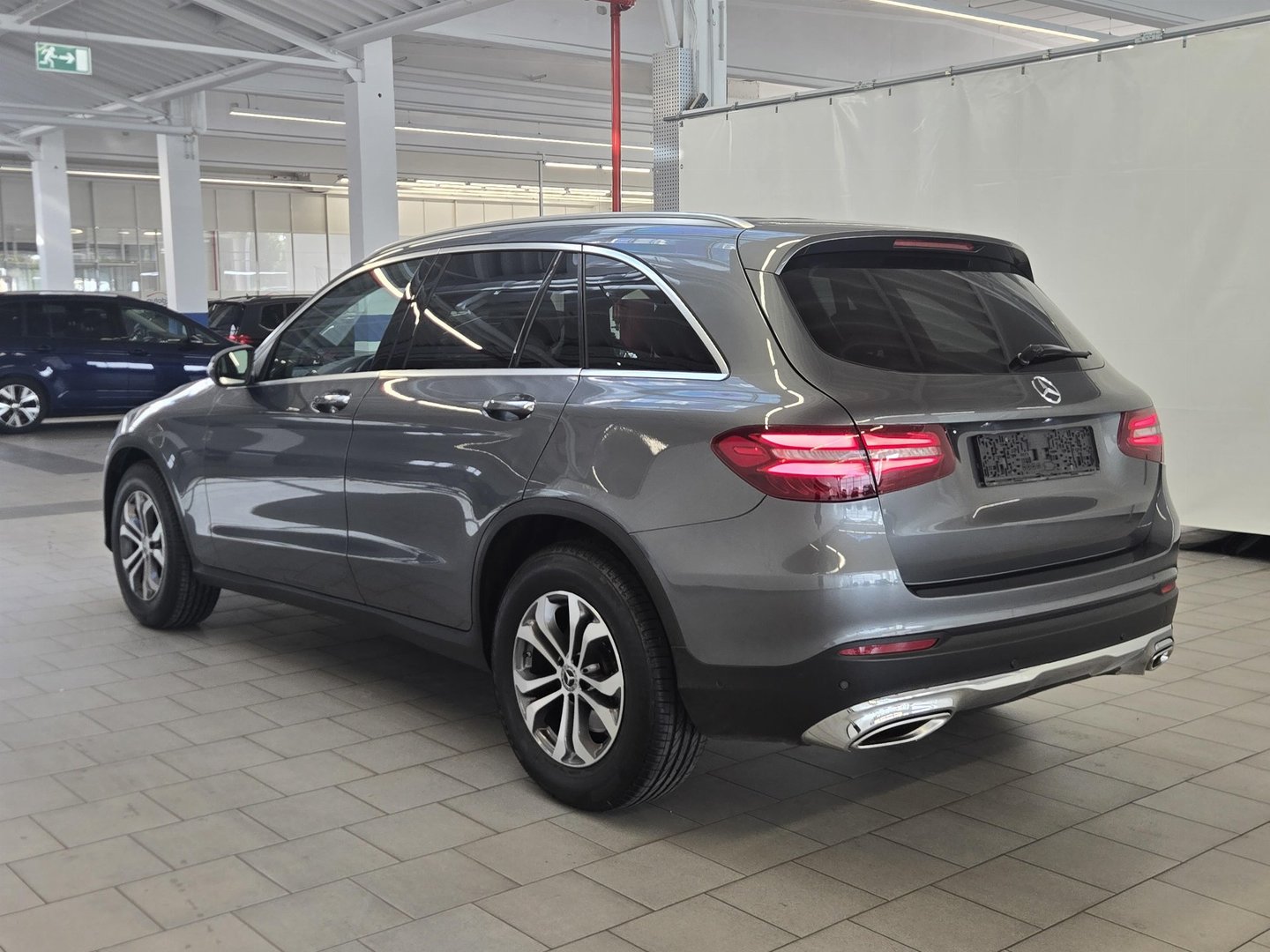 Mercedes-Benz GLC 250 4Matic 9G-TRONIC Exclusive photo