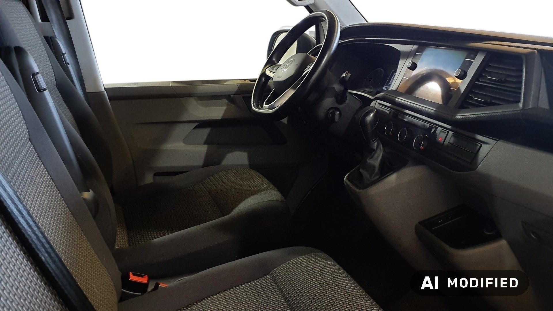 VW T6.1 Kasten LR 2,0 TDI DSG photo