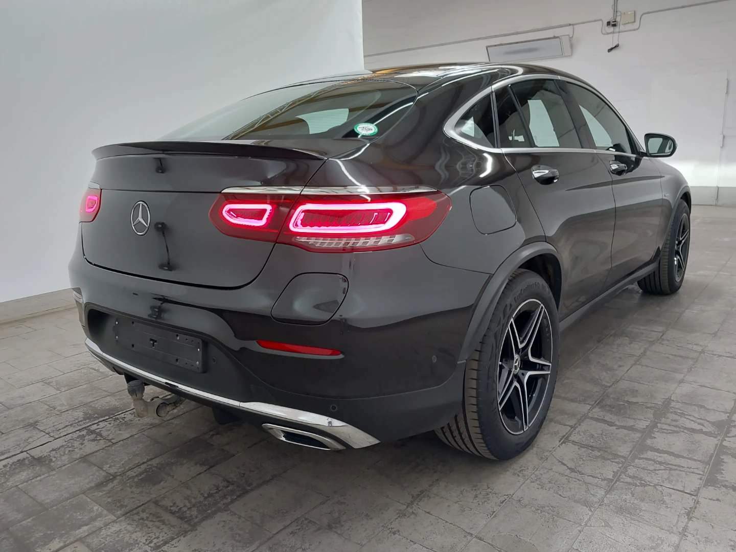 Mercedes-Benz GLC 300 de Coupe 4MATIC 9G-TRONIC AMG Line photo