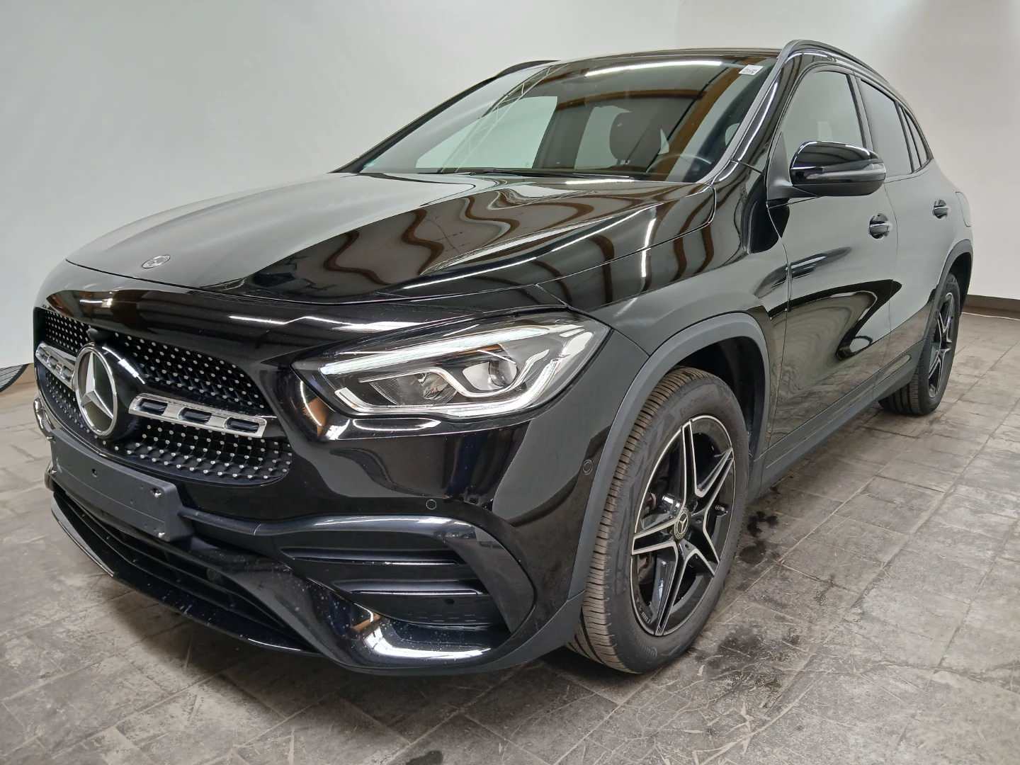 Mercedes-Benz GLA 250 e 8G-DCT AMG Line