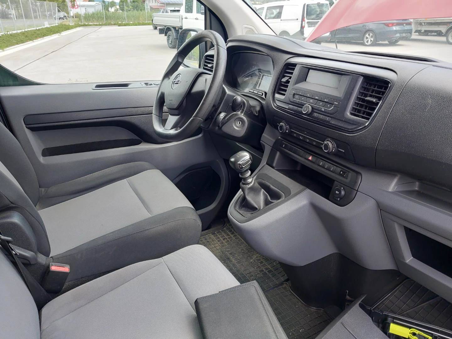 Opel Vivaro Kombi 1,5 CDTI photo