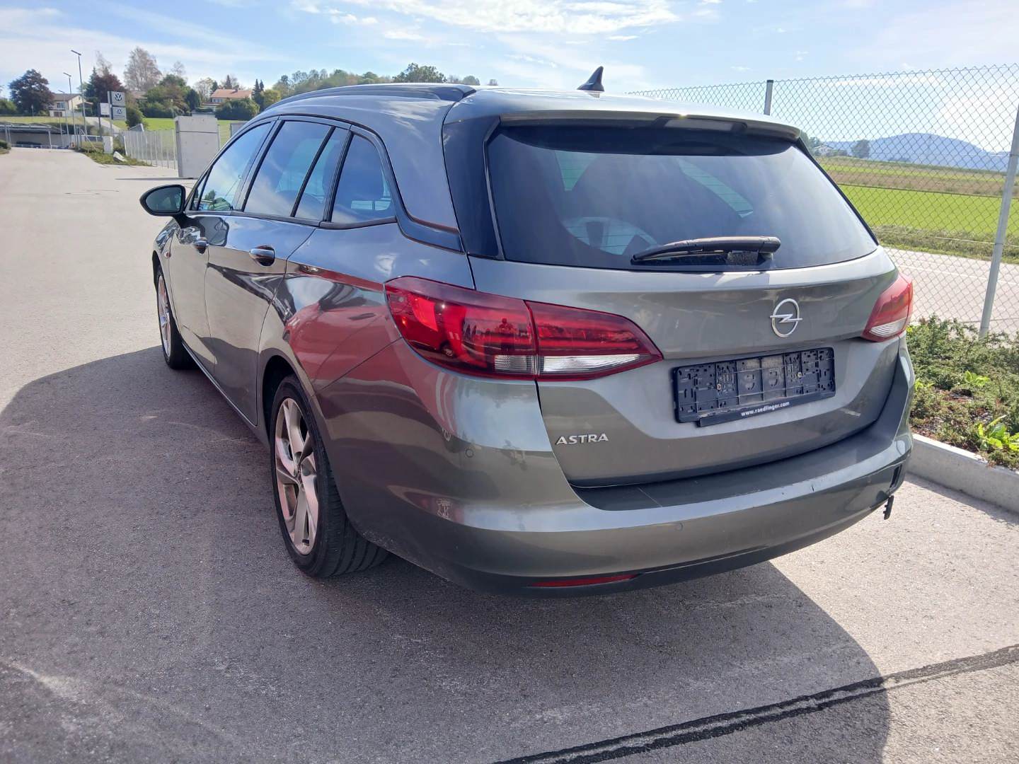 Opel Astra Sports Tourer 1,5 CDTI Automatik photo