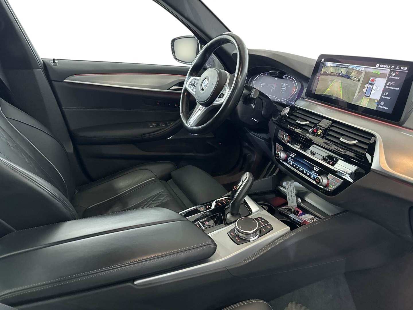BMW 540d xDrive Touring Sport-Automatic M Sport photo