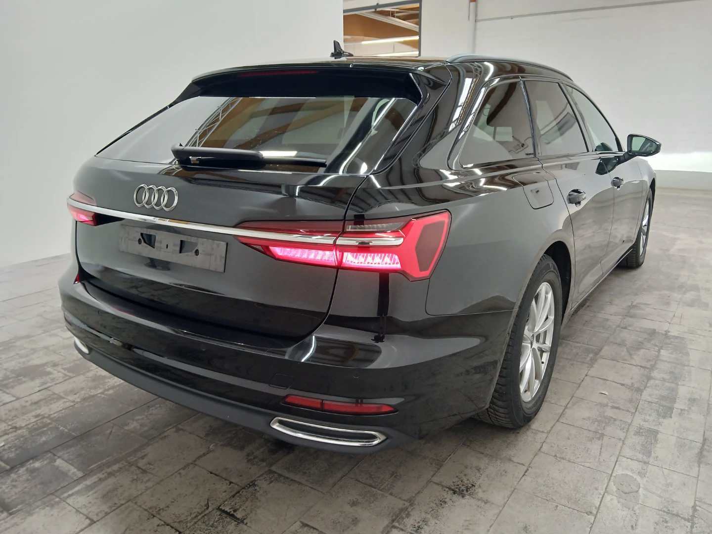 Audi A6 Avant 40 TDI S-tronic photo
