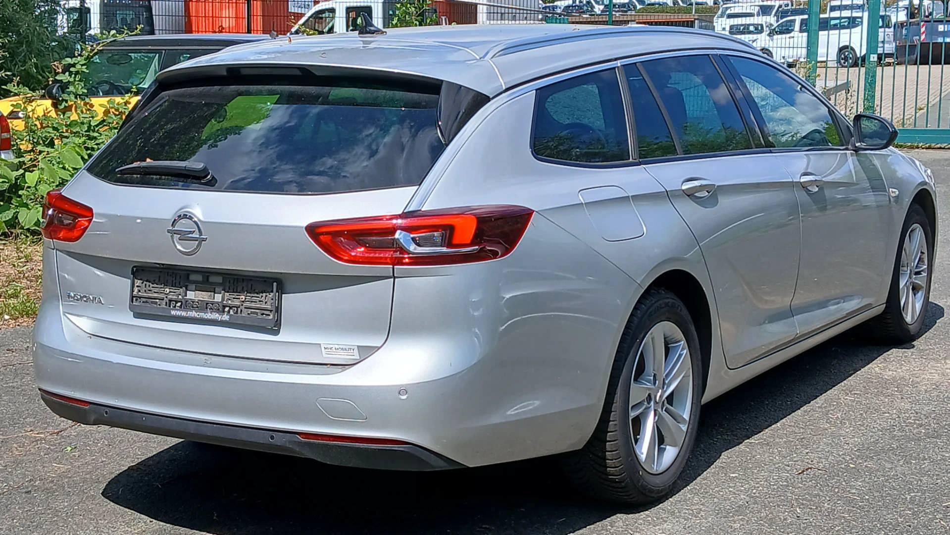 Opel Insignia Sports Tourer 1,5 CDTI Automatik Business photo