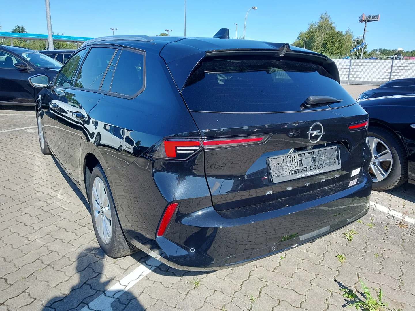 Opel Astra Sports Tourer 1,5 CDTI Elegance photo
